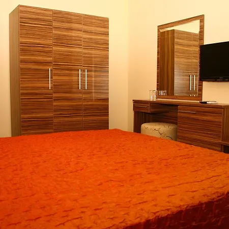 ホテル Rusalka キテン